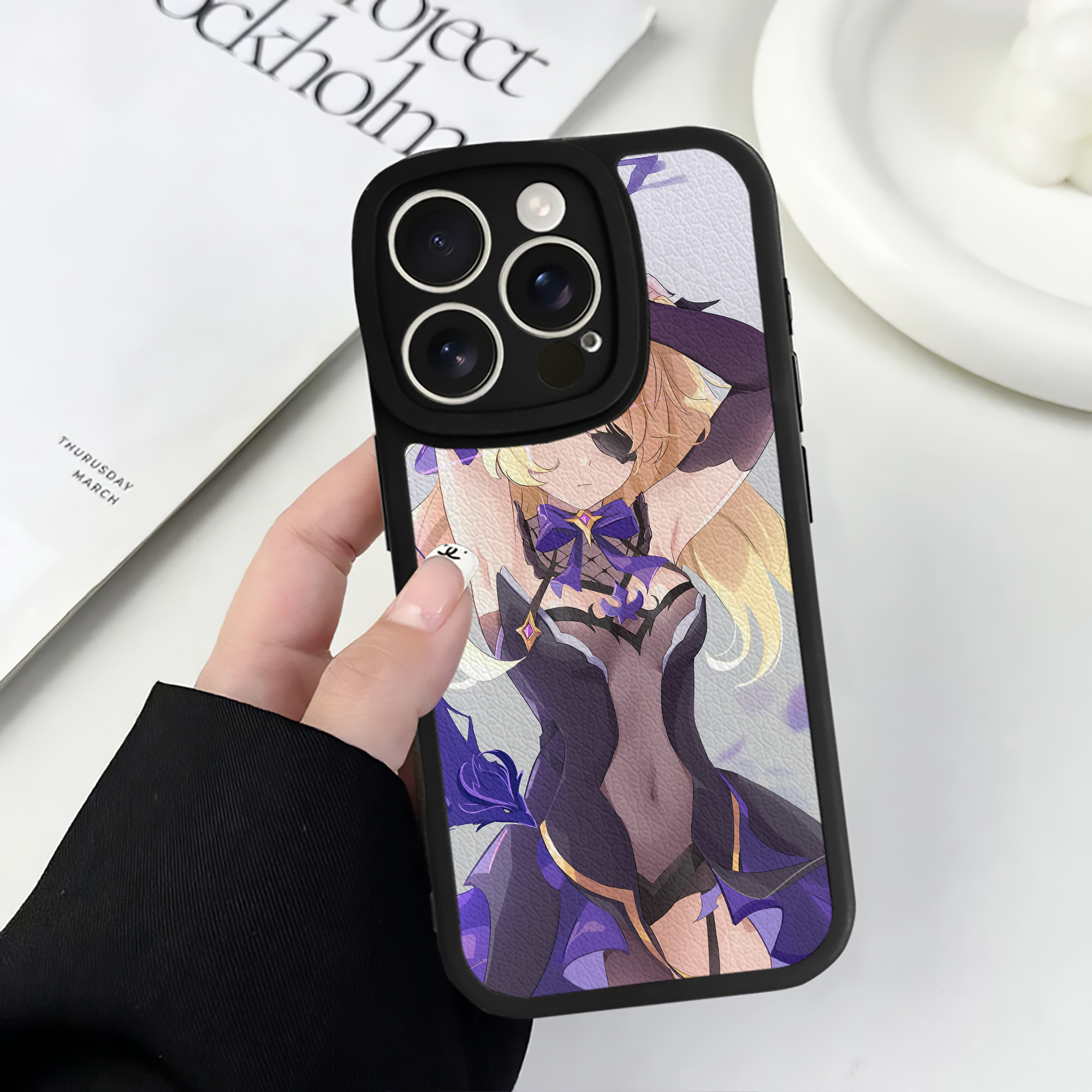 げんし神 genshin 【iPhone 16シリーズ対応】シリコンスマホケース（レザー調） 材質：シリコン